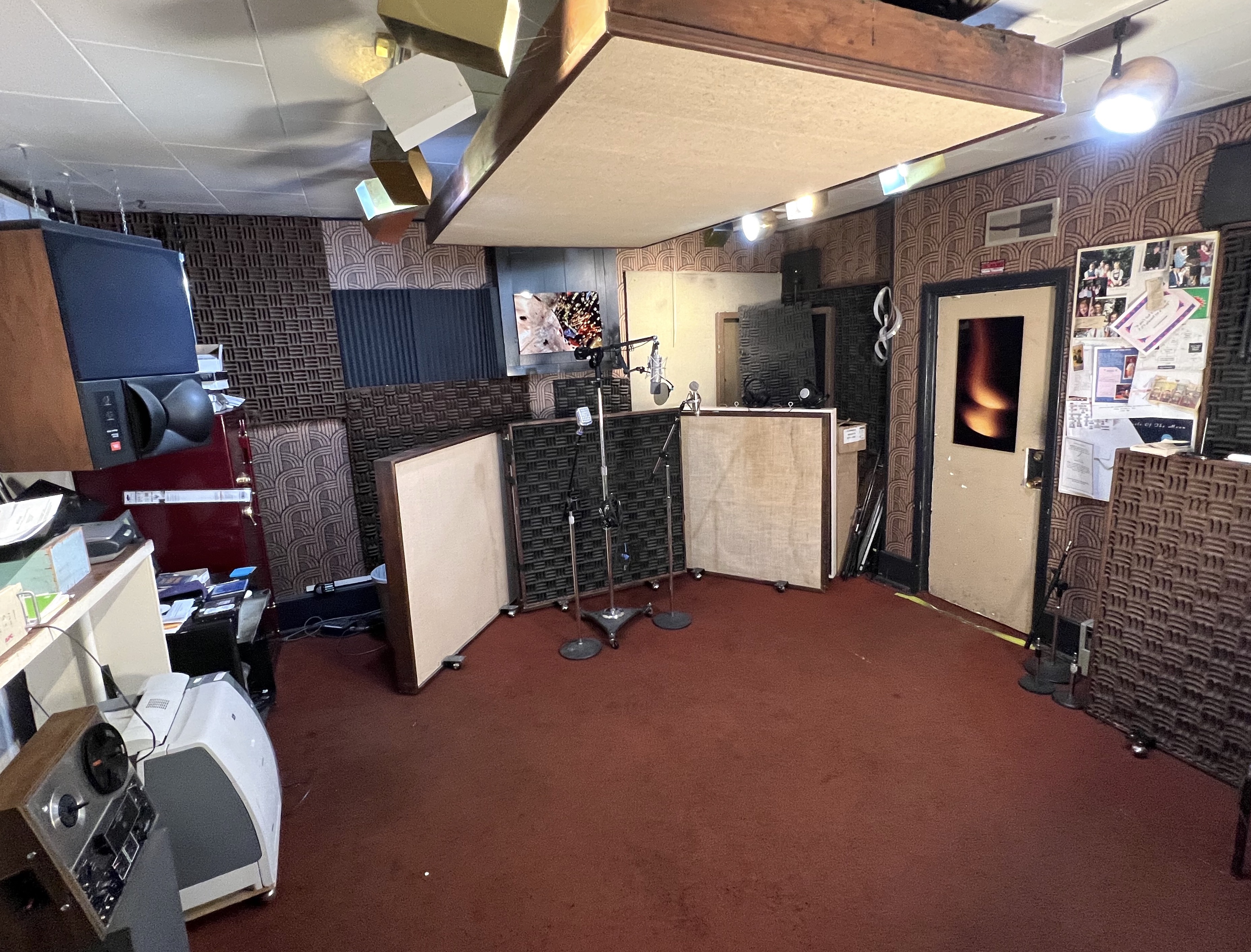 Missoula, Montana's The Recording Center recording studio live room photo